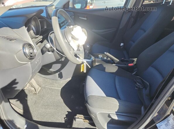 3MYDLBYVXLY711446 2020 TOYOTA YARIS Black Widok wnętrza z przodu