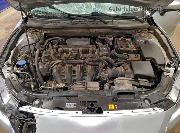 3MZBN1L34JM267787 2018 MAZDA 3 Silver Widok wnętrza z tyłu