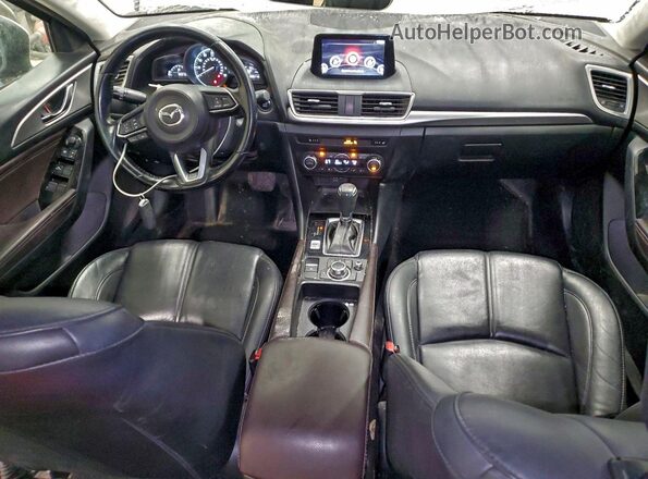 3MZBN1L34JM267787 2018 MAZDA 3 Silver Widok deski rozdzielczej