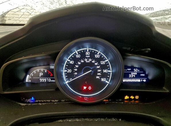 3MZBN1L34JM267787 2018 MAZDA 3 Silver Widok zestawu wskaźników
