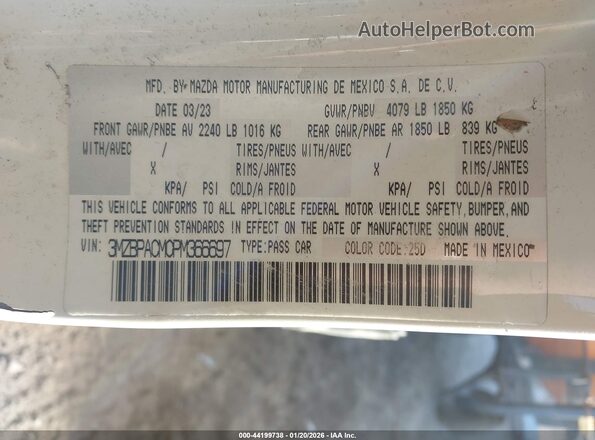 3MZBPACM0PM366697 2023 MAZDA 3 White Շարժիչի բաժամունքի տեսք