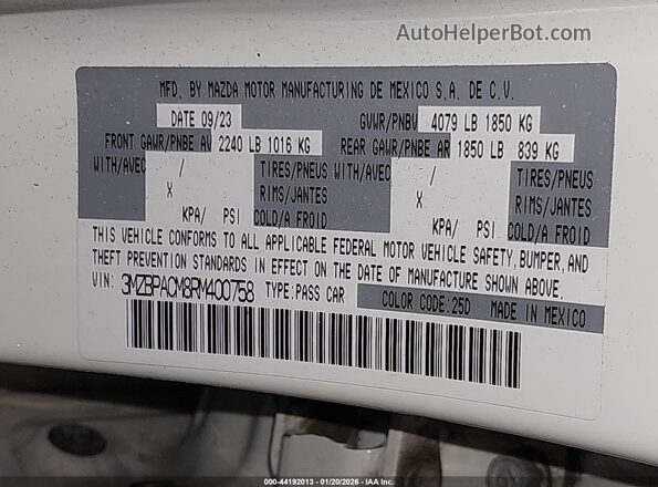 3MZBPACM8RM400758 2024 MAZDA 3 White Շարժիչի բաժամունքի տեսք