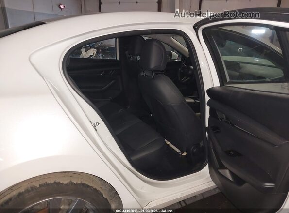 3MZBPACM8RM400758 2024 MAZDA 3 White VIN կոդի պիտակի տեսք