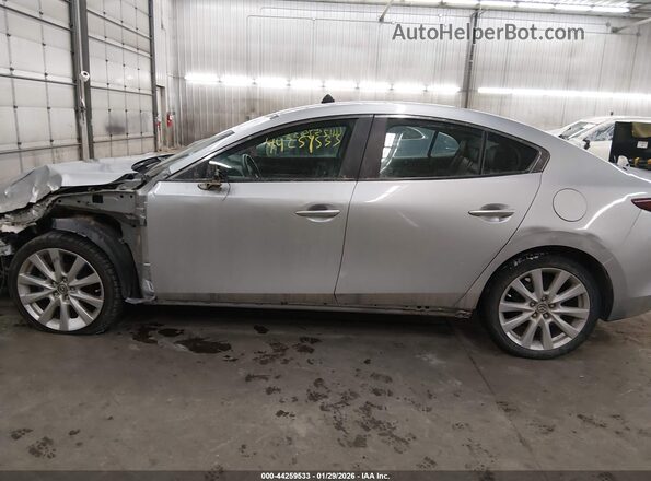 3MZBPBBM2MM207747 2021 MAZDA 3 Silver 