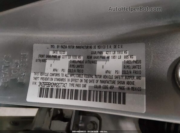 3MZBPBBM2MM207747 2021 MAZDA 3 Silver Vista del compartimento del motor