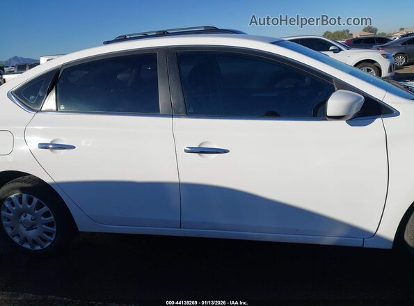 3N1AB7AP1JY304287 2018 NISSAN SENTRA White Вид задньої частини салону