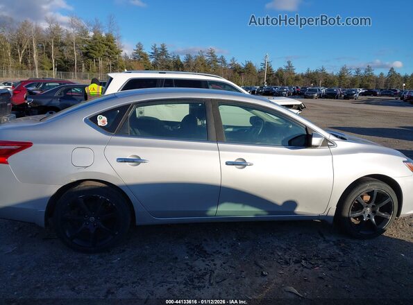 3N1AB7APXHY384232 2017 NISSAN SENTRA Silver Vista interior trasera