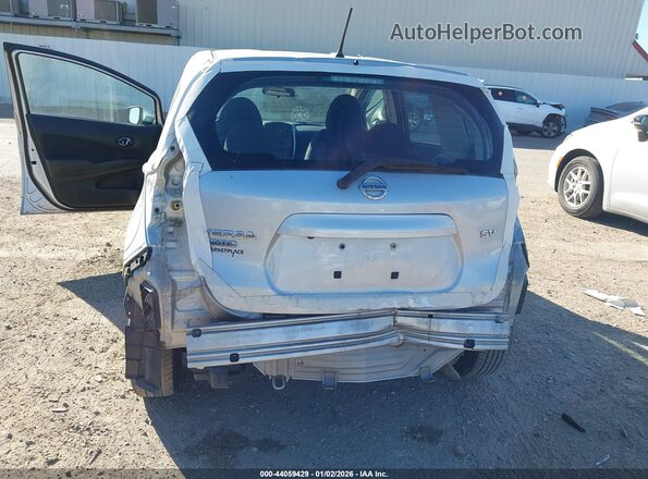 3N1CE2CP5JL366854 2018 NISSAN VERSA NOTE Silver 