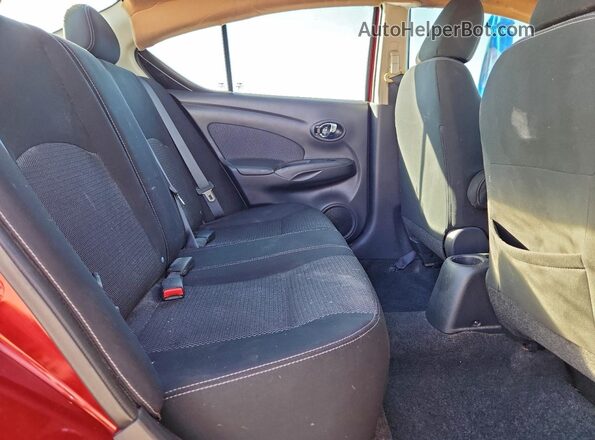 3N1CN7AP3GL863202 2016 NISSAN VERSA Red Widok tylnych siedzeń