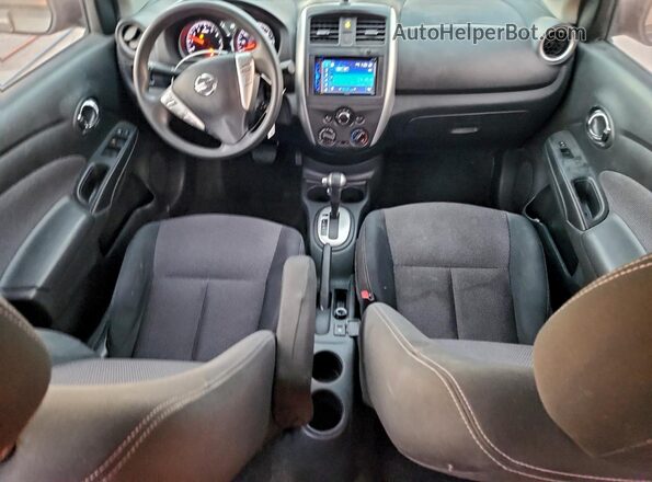 3N1CN7AP4GL831259 2016 NISSAN VERSA Gray Dashboard view