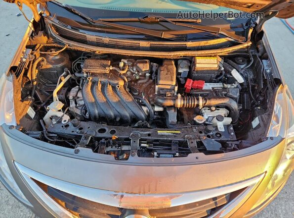3N1CN7AP4GL831259 2016 NISSAN VERSA Gray Rear interior view