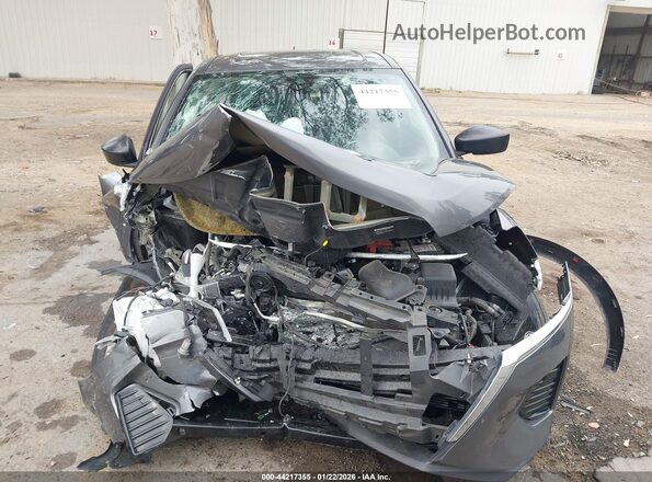 3N1CP5BV6RL477582 2024 NISSAN KICKS Gray Vista interior trasera