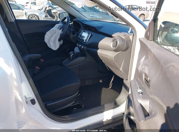 3N1CP5BVXSL500738 2025 NISSAN KICKS PLAY White Սալոնի դիմացի տեսք