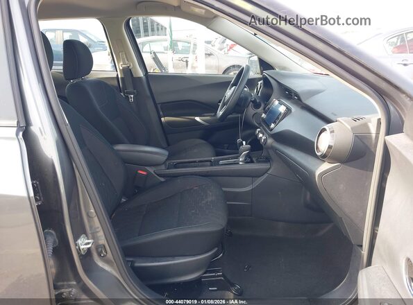 3N1CP5CV3RL529894 2024 NISSAN KICKS Gray Front interior view