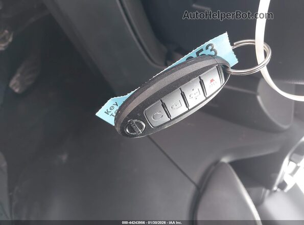 3N1CP5CV9LL563880 2020 NISSAN KICKS Синий Вид панели приборов