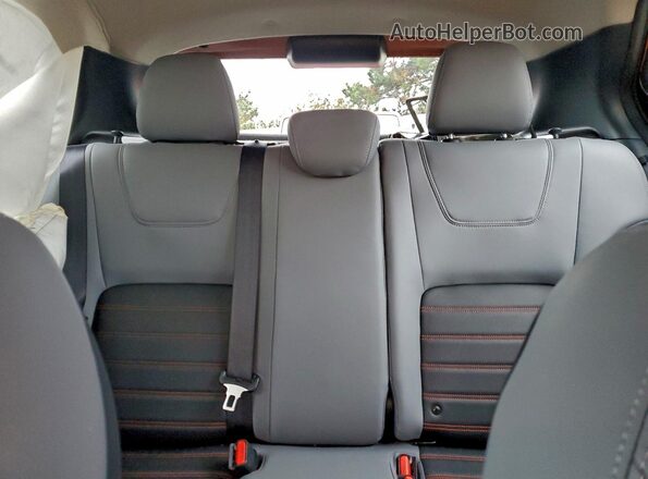 3N1CP5DV3RL561484 2024 NISSAN KICKS Orange Vista de los asientos traseros