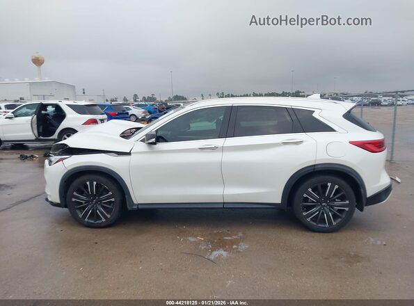 3PCAJ5BA1MF111636 2021 INFINITI QX50 White 