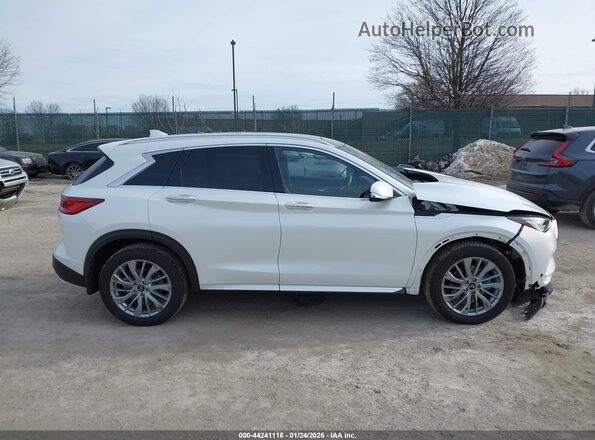 3PCAJ5BB8RF108569 2024 INFINITI QX50 White 