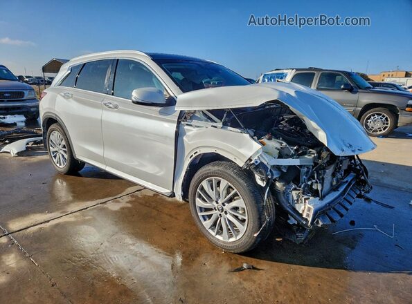3PCAJ5BBXSF107980 2025 INFINITI QX50 White Delantero derecho