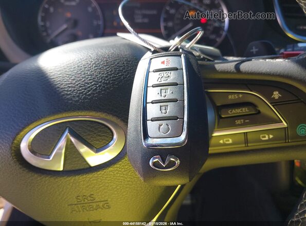 3PCAJ5LR5PF119716 2023 INFINITI QX55 White Vista del salpicadero