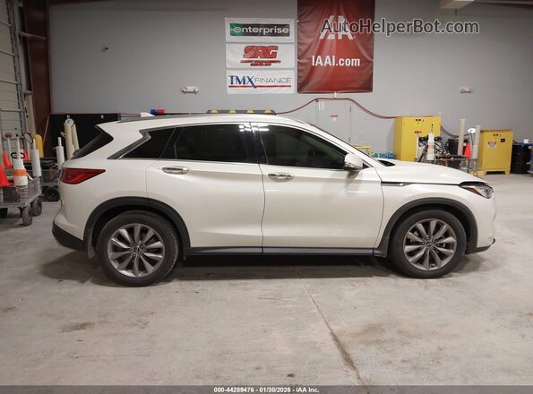 3PCAJ5M14KF145192 2019 INFINITI QX50 White Սարքավորումների վահանակի տեսք