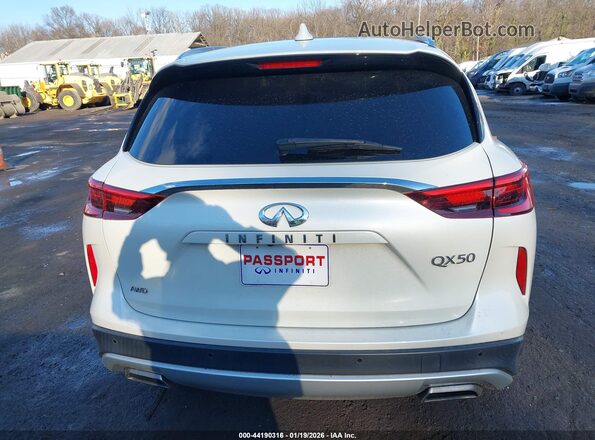 3PCAJ5M33LF113711 2020 INFINITI QX50 White 