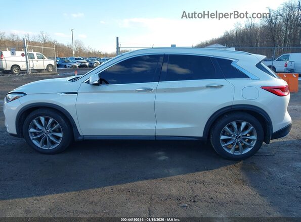 3PCAJ5M33LF113711 2020 INFINITI QX50 White 