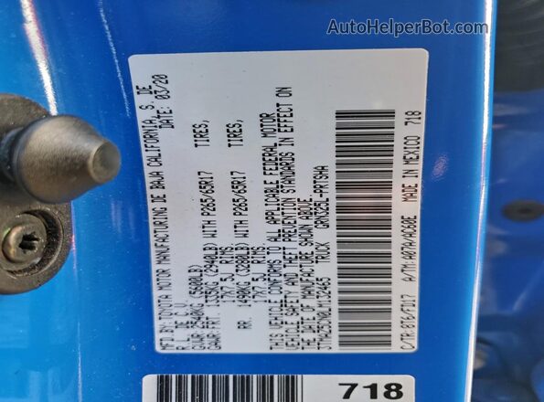 3TMAZ5CN0LM132465 2020 TOYOTA LE Blue ძრავის განყოფილების ხედი