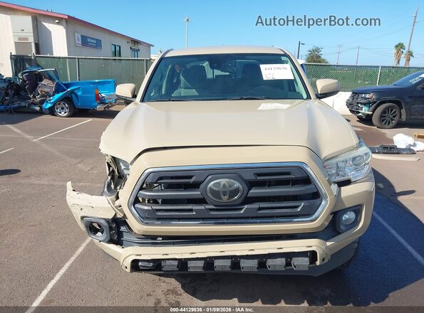3TMAZ5CN5KM093399 2019 TOYOTA TACOMA Beige Vista del cuadro de instrumentos