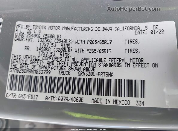 3TMBZ5DN8NM033799 2022 TOYOTA TACOMA Gray Vista del compartimento del motor