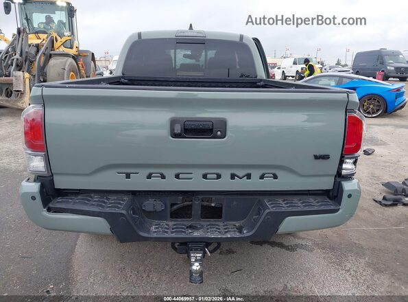 3TMBZ5DN8NM033799 2022 TOYOTA TACOMA Gray 