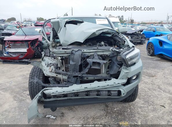 3TMBZ5DN8NM033799 2022 TOYOTA TACOMA Gray Vista del cuadro de instrumentos