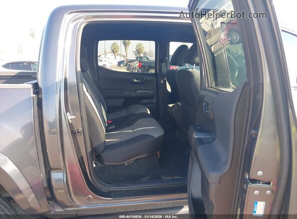 3TMCZ5AN0NM463965 2022 TOYOTA TACOMA Gray VIN კოდის სტიკერის ხედი