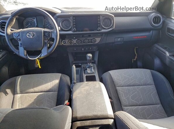 3TMCZ5AN0PM617612 2023 TOYOTA LE Green 