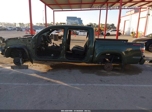 3TMCZ5AN2NM514267 2022 TOYOTA TACOMA Green 360 interior view