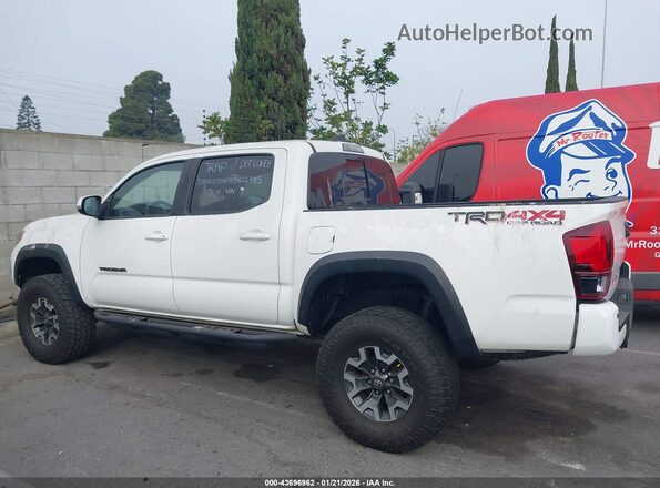 3TMCZ5AN9KM224913 2019 TOYOTA TACOMA White Vista interior de 360 grados