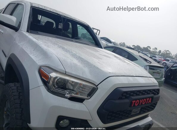 3TMCZ5AN9KM224913 2019 TOYOTA TACOMA White Vista del cuadro de instrumentos