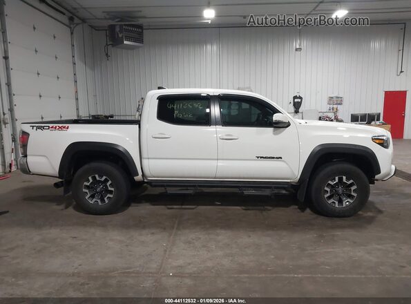 3TMCZ5AN9PM553795 2023 TOYOTA TACOMA Белый 