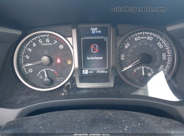 3TMDZ5BN0PM141297 2023 TOYOTA TACOMA Gray Vista de los asientos traseros
