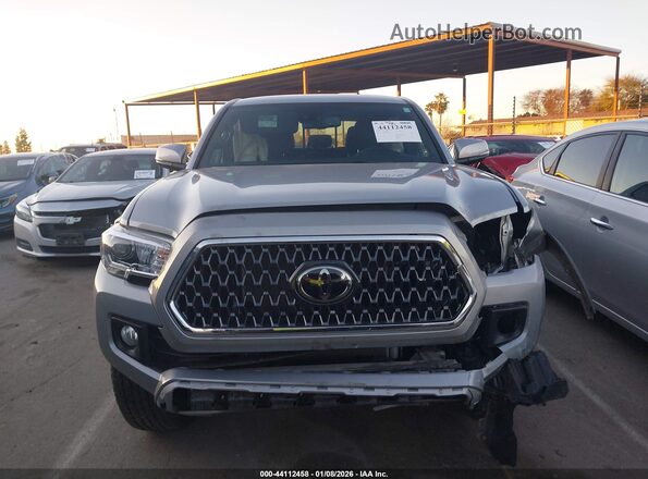 3TMDZ5BN6KM064038 2019 TOYOTA TACOMA Silver ხელსაწყოთა პანელის ხედი