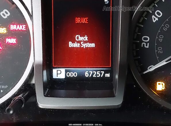 3TMGZ5AN6JM155453 2018 TOYOTA LIMITED Silver 