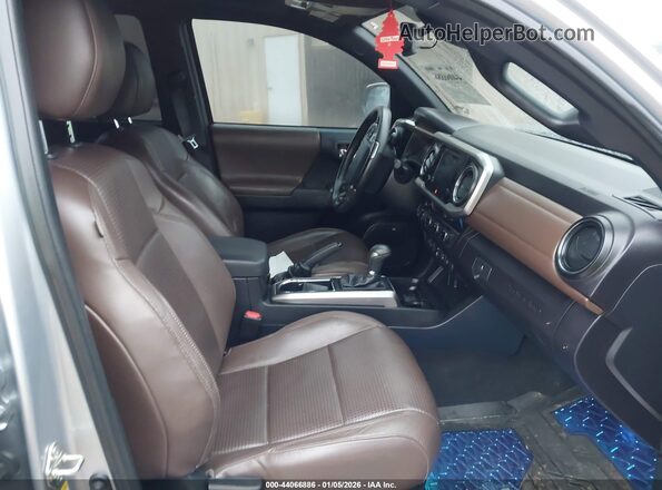 3TMGZ5AN6JM155453 2018 TOYOTA LIMITED Silver 