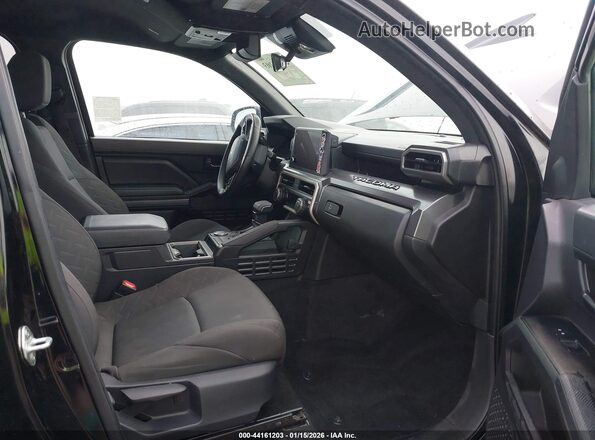 3TMKB5FN4RM010009 2024 TOYOTA TACOMA Black Vista interior delantera