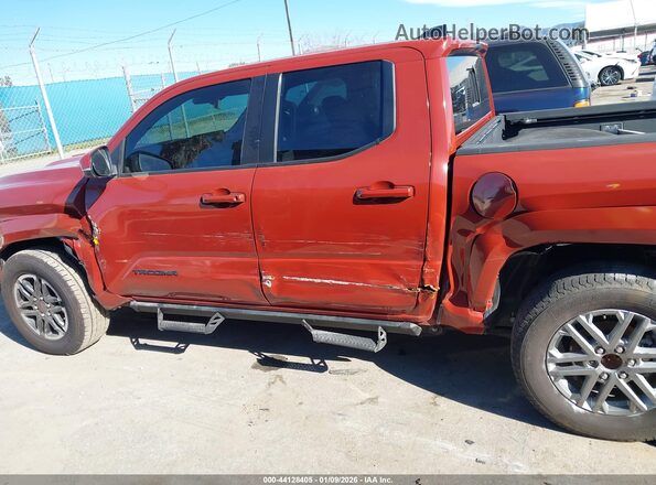 3TMKB5FN9SM035400 2025 TOYOTA TACOMA Orange Панорамний вид салону 360°
