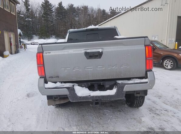 3TMLB5JN5SM168960 2025 TOYOTA TACOMA Серебряный 