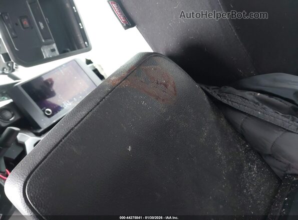 3TMLB5JN9SM171926 2025 TOYOTA TACOMA Gray Rear interior view