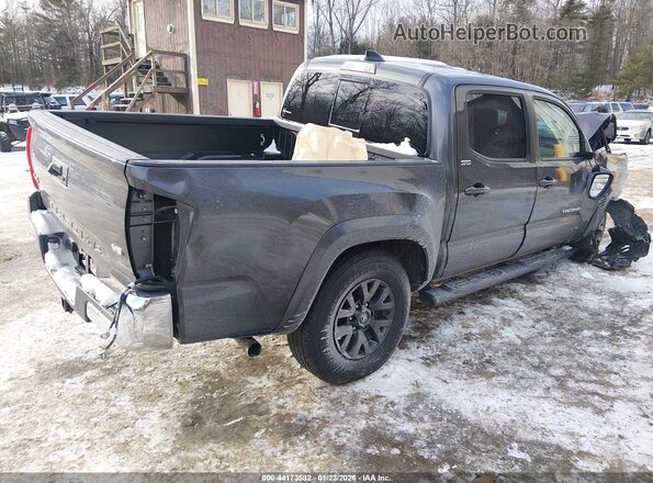 3TYCZ5AN9PT174803 2023 TOYOTA TACOMA Gray Trasero derecho
