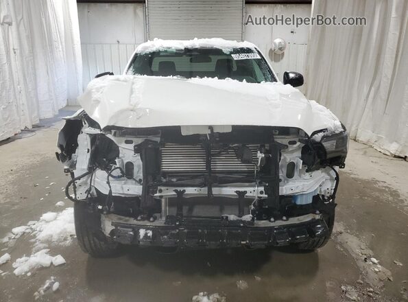 3TYJDAHN2RT008131 2024 TOYOTA TACOMA White VIN კოდის სტიკერის ხედი