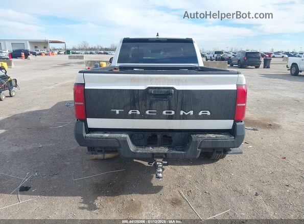 3TYJDAHN7ST026758 2025 TOYOTA TACOMA White 