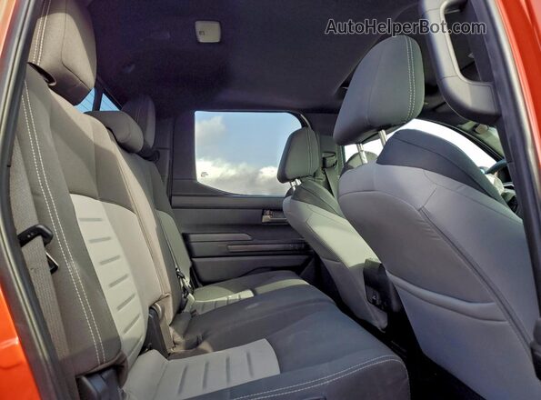 3TYLB5JN2RT009473 2024 TOYOTA LE Orange Вид задніх сидінь